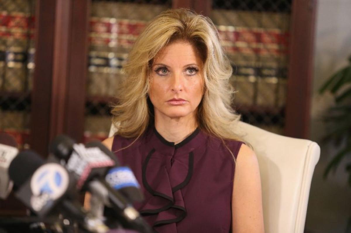 Former Apprentice contestant accuses Trump of unwarranted sexual advances